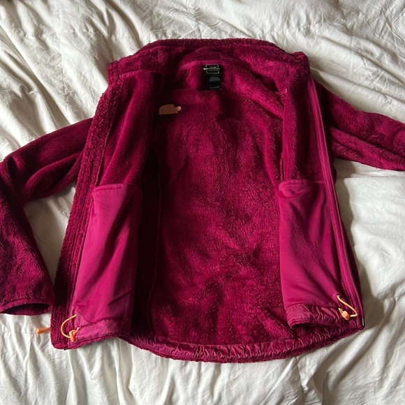 Periwinkle medium North face barley used! - Picture 3 of 4